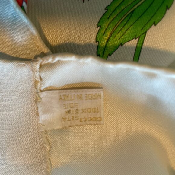 NWOT Vintage Gucci Floral Silk Scarf by V. Accornero - Picture 14 of 14